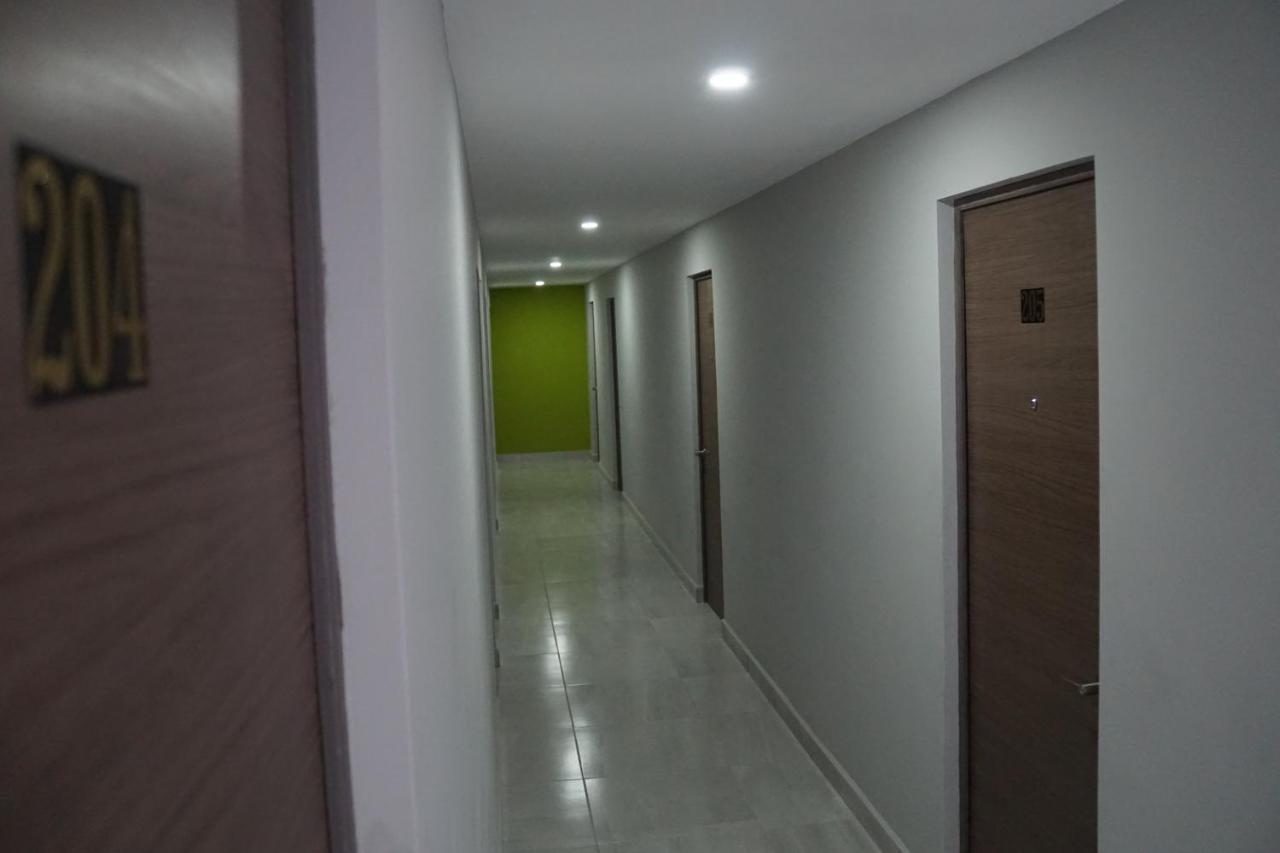 Hotel Hc Express Μοντερέι Εξωτερικό φωτογραφία
